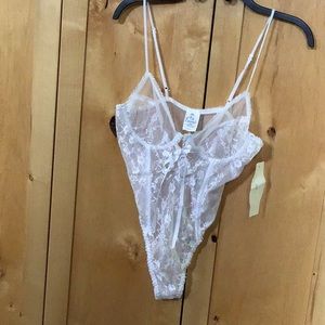 Women’s Doctor John’s Lingerie White Lace Size Lg